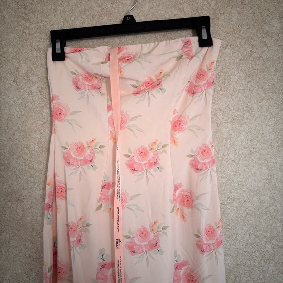 Oh Polly Cream Strapless Bodycon Dress - Picture 4 of 14